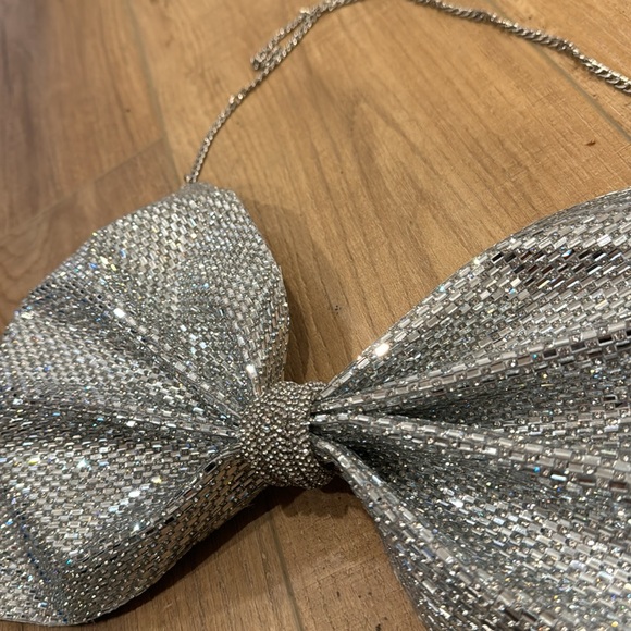 Hot & delicious sequence sparkly bow crop top - Picture 3 of 4